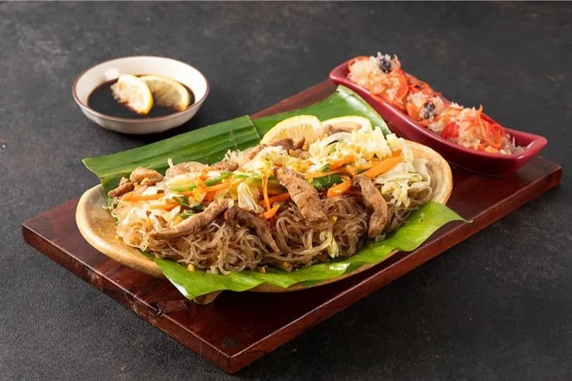 Bihon Guisado